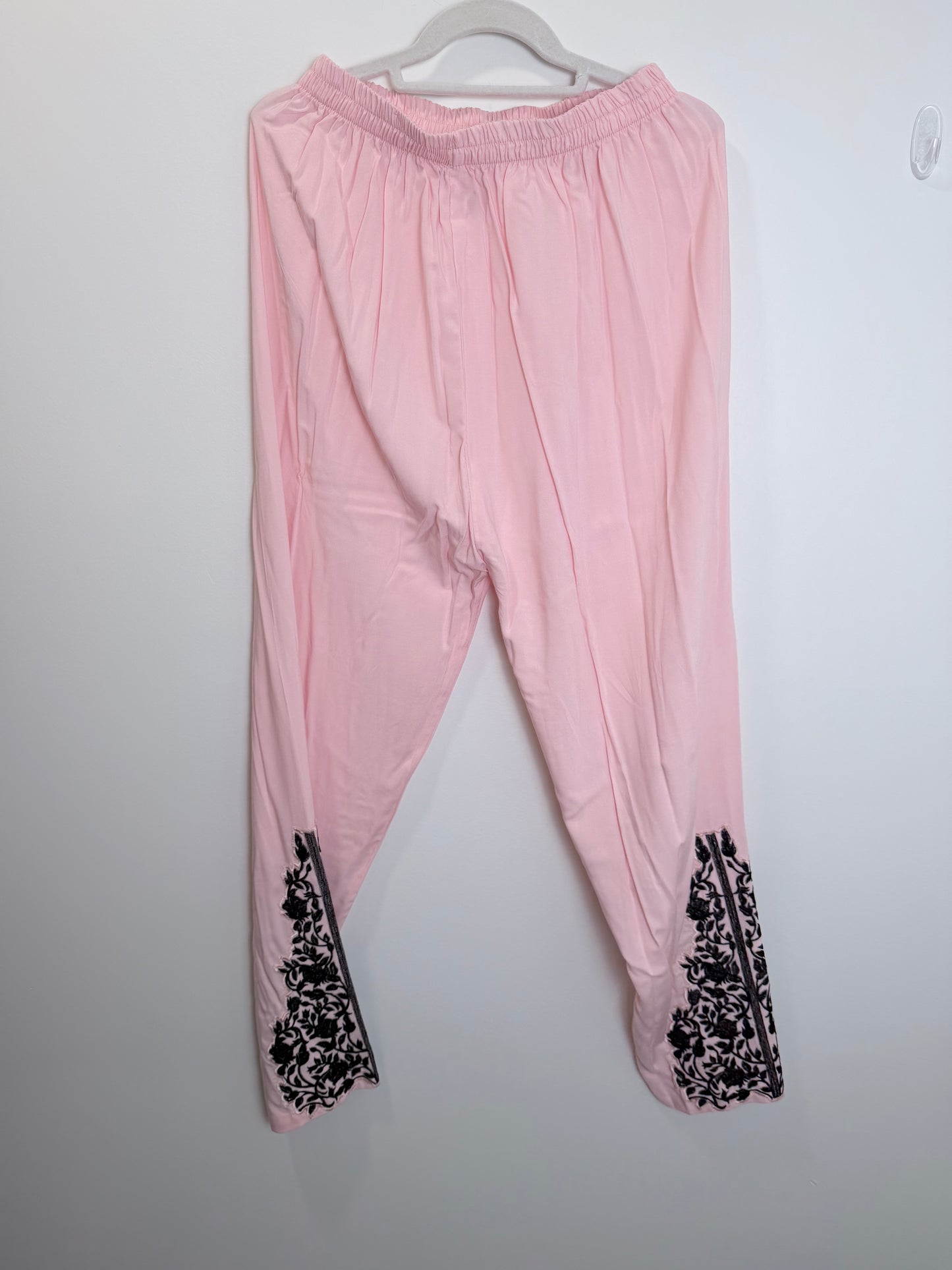 Light Pink Black - Size 40