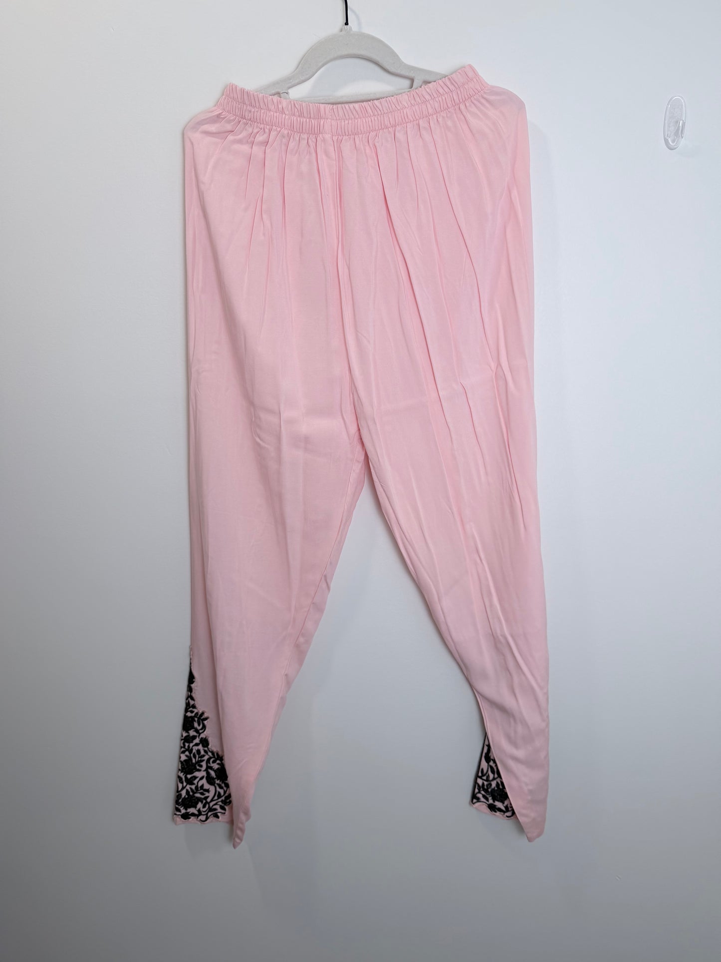 Light Pink Black - Size 40