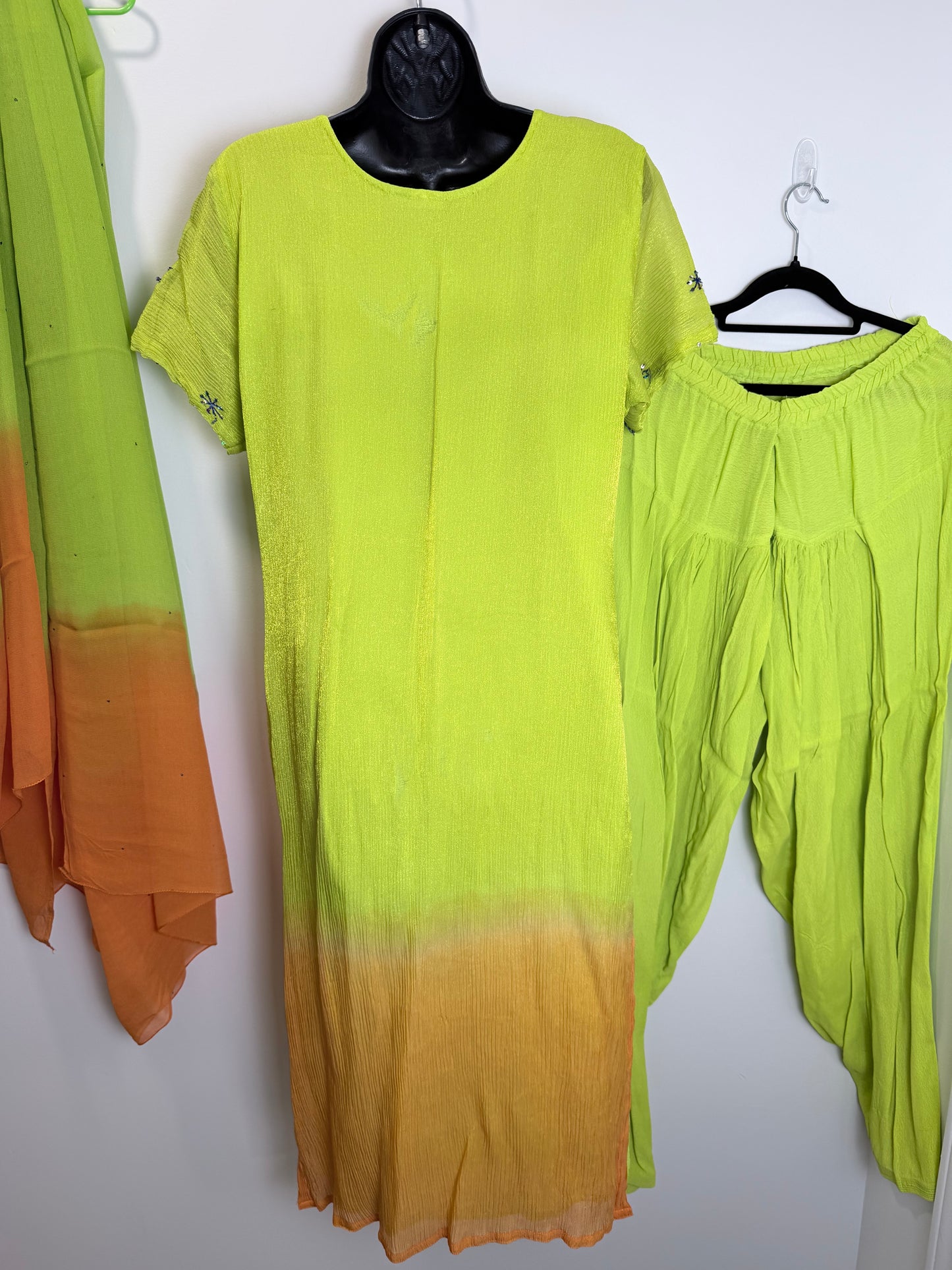 Lime Green Orange - Size 40