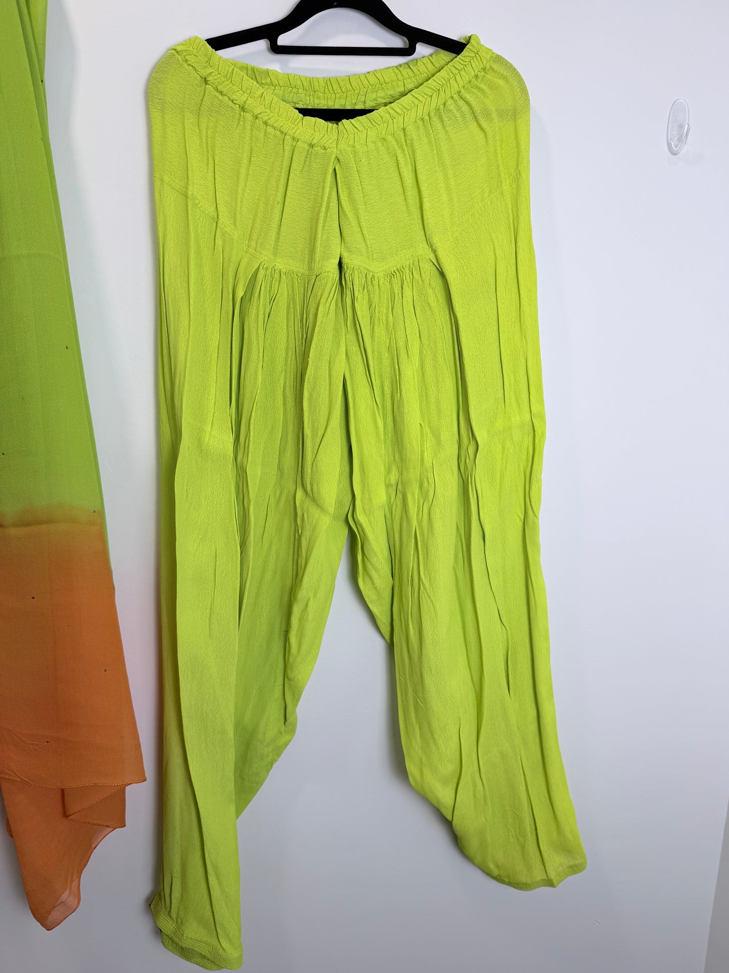 Lime Green Orange - Size 40