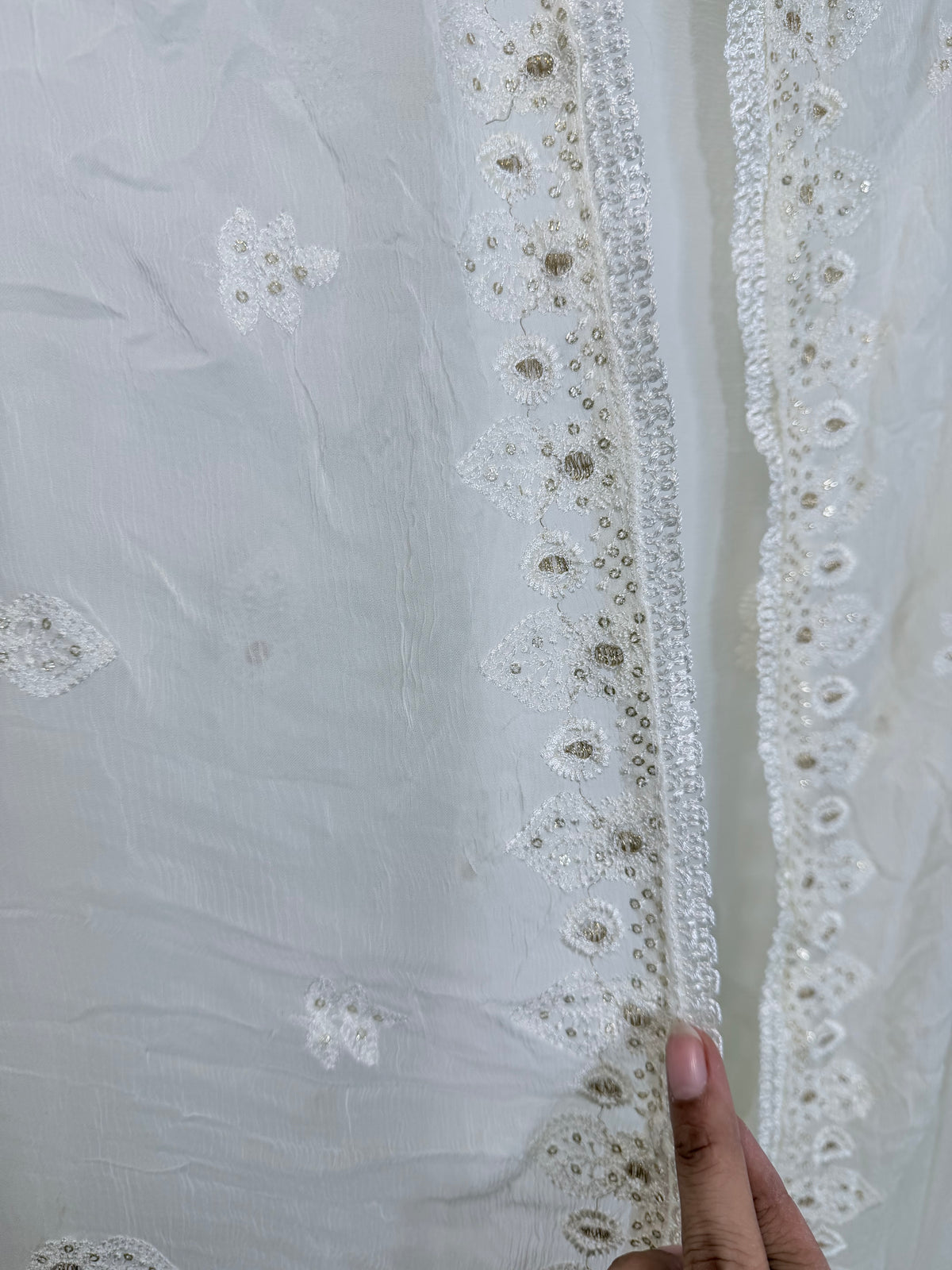 Off white dupatta